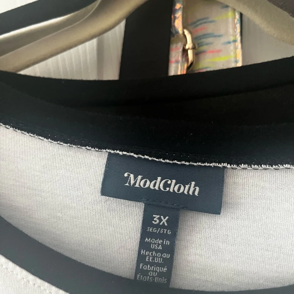 ModCloth Black and white they/them baseball ringer tee - Picture 3 of 5